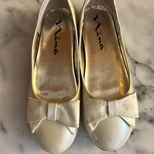 Nina Girl’s Cream Bow Flats